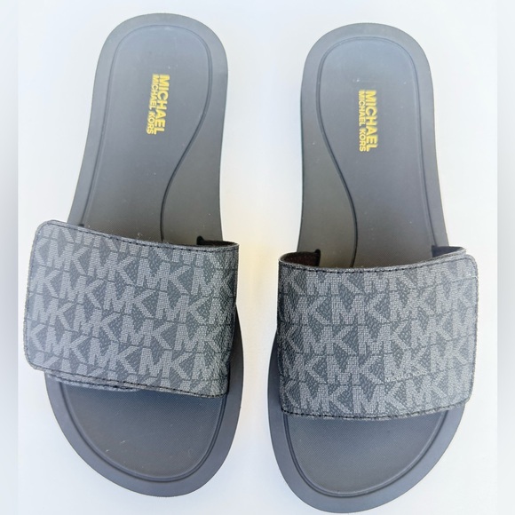 Michael Kors Shoes - ✨👡 NEW Michael Kors Slide Sandals – Black Size 8 (No Box) 👡✨